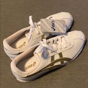 ASICS cheer shoes
